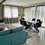 Gasthuis Solid 4*