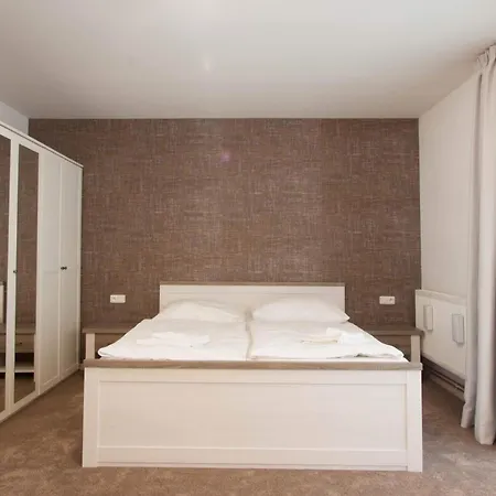 Solid Pensionat Mladá Boleslav